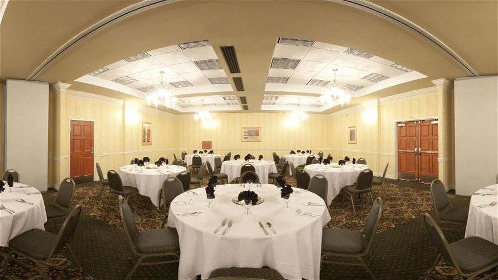 Doubletree By Hilton Hattiesburg, Ms Buitenkant foto