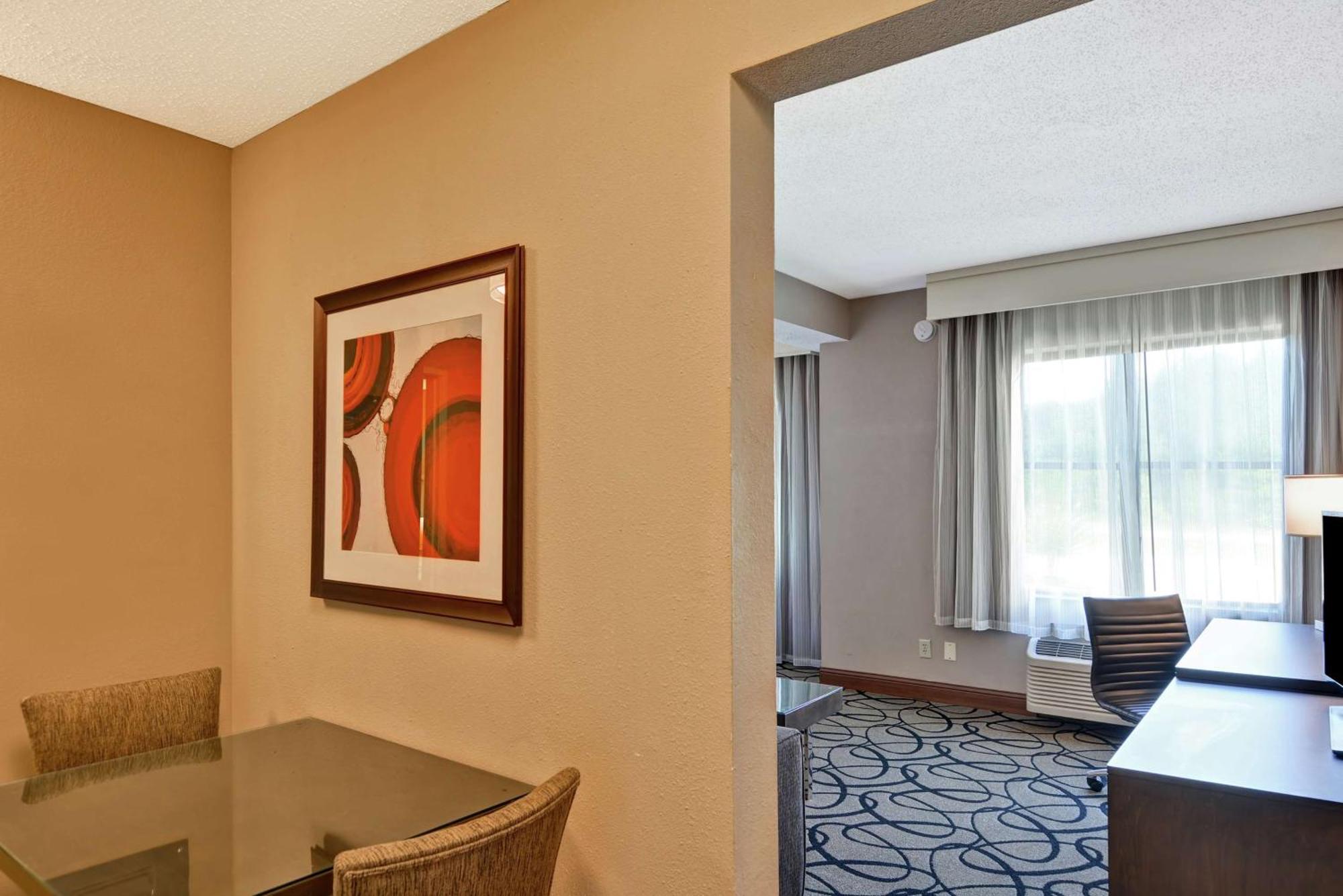 Doubletree By Hilton Hattiesburg, Ms Buitenkant foto